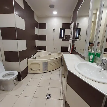 Apartament Romana Lovely *